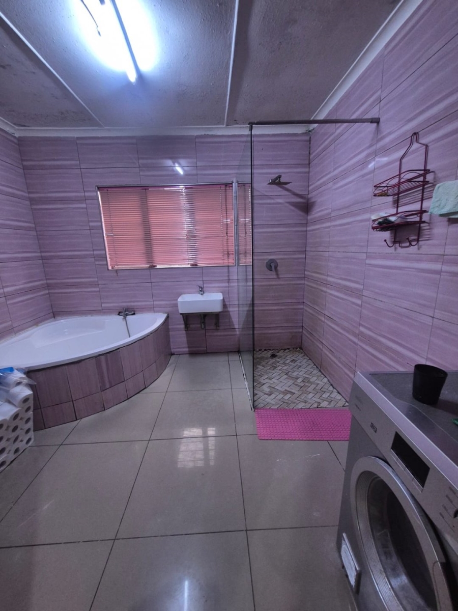 2 Bedroom Property for Sale in Austerville KwaZulu-Natal