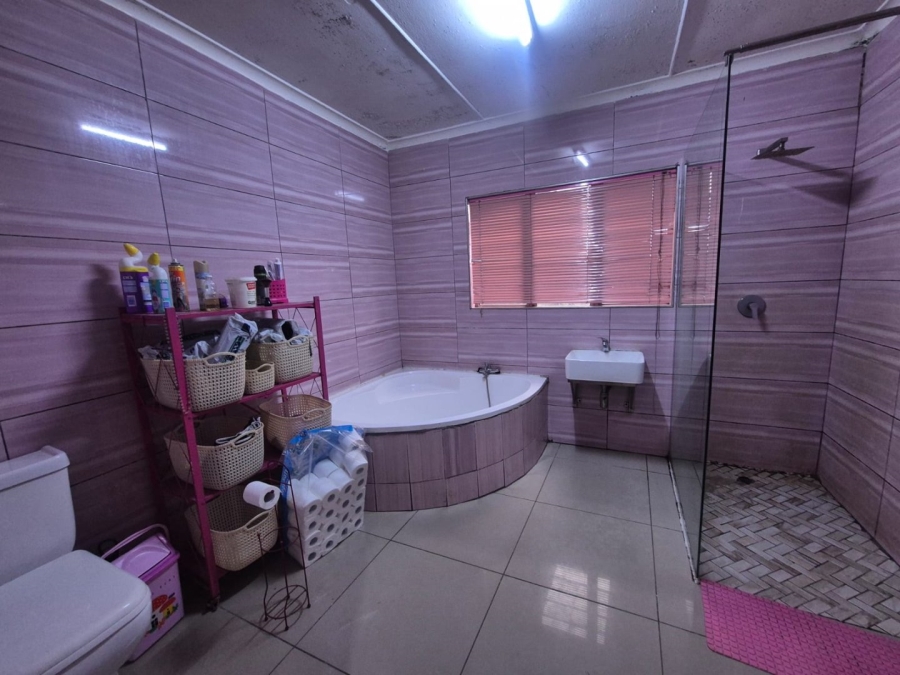 2 Bedroom Property for Sale in Austerville KwaZulu-Natal
