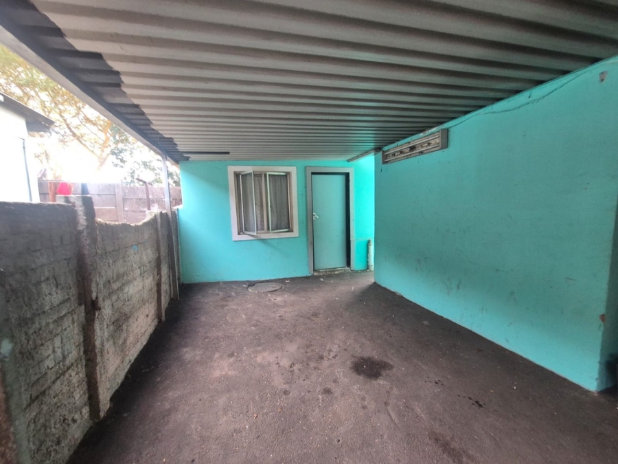 2 Bedroom Property for Sale in Austerville KwaZulu-Natal