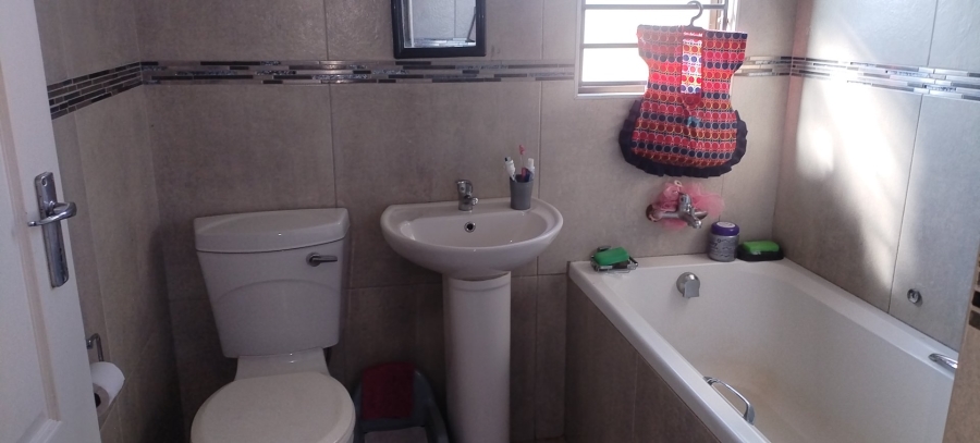 3 Bedroom Property for Sale in Panorama Gardens KwaZulu-Natal