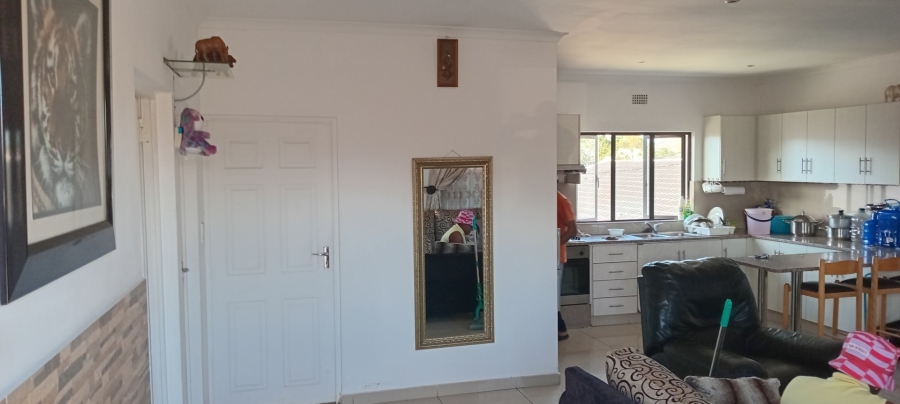 2 Bedroom Property for Sale in Trenance Manor KwaZulu-Natal