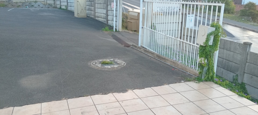 2 Bedroom Property for Sale in Trenance Manor KwaZulu-Natal