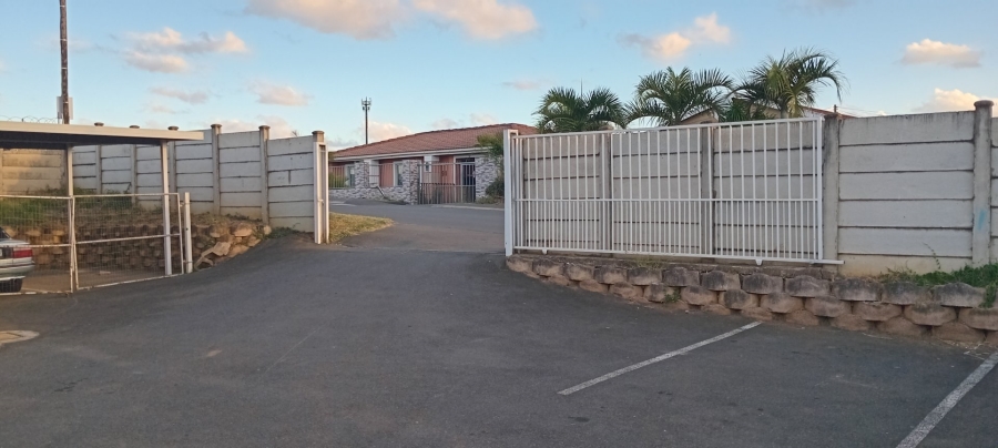 2 Bedroom Property for Sale in Trenance Manor KwaZulu-Natal