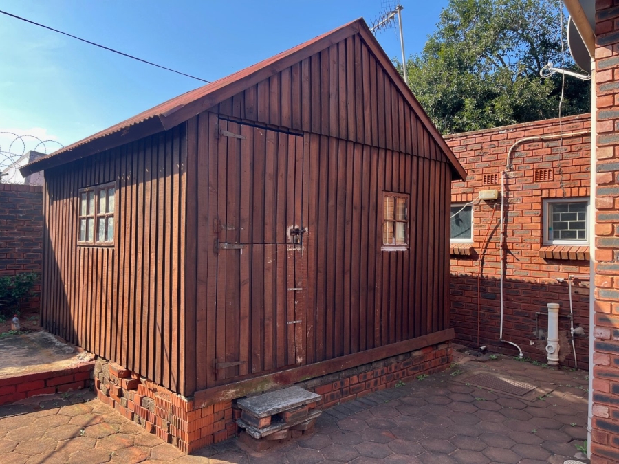 5 Bedroom Property for Sale in Isipingo Hills KwaZulu-Natal