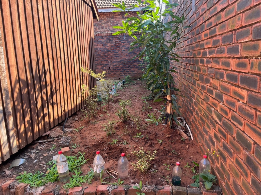 5 Bedroom Property for Sale in Isipingo Hills KwaZulu-Natal