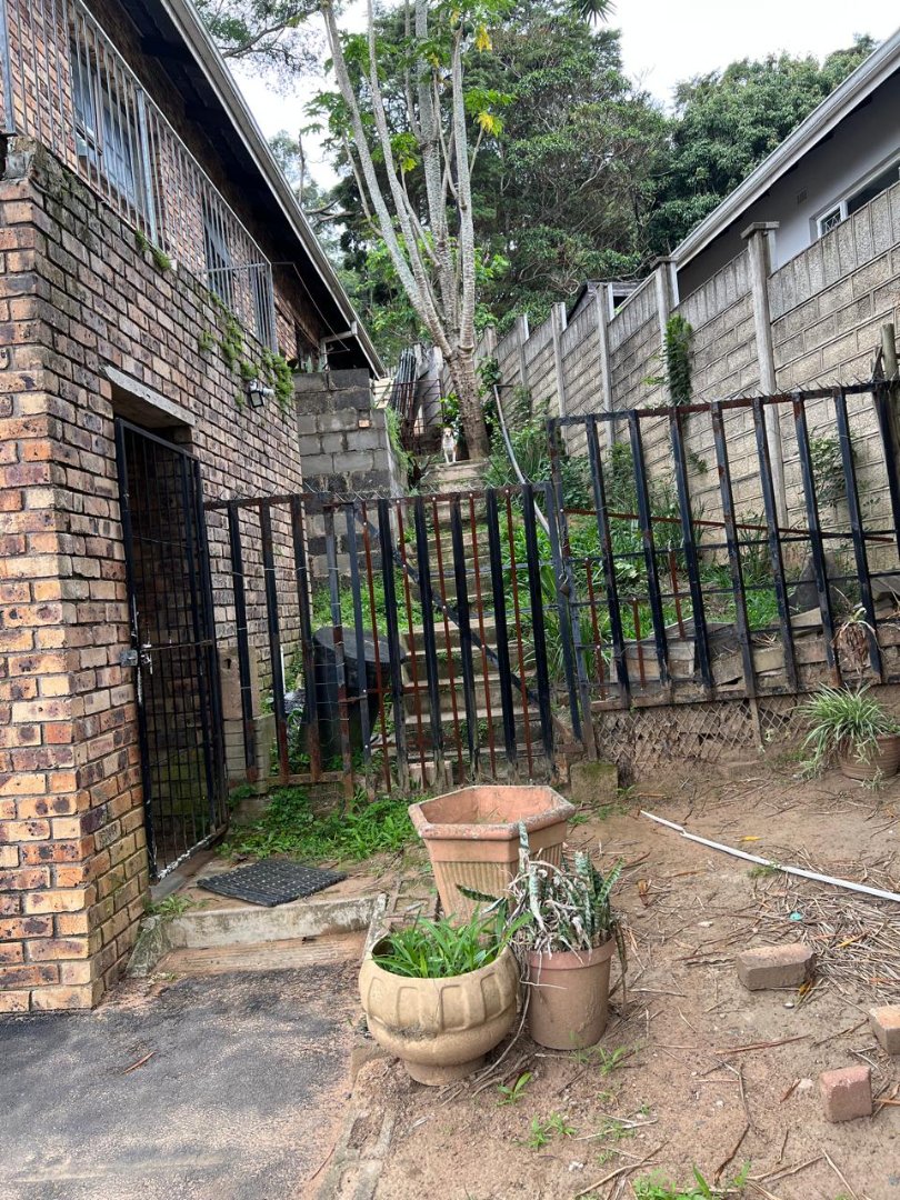 To Let 2 Bedroom Property for Rent in Cowies Hill KwaZulu-Natal