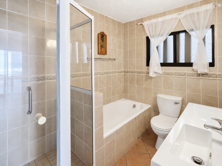 3 Bedroom Property for Sale in Willard Beach KwaZulu-Natal