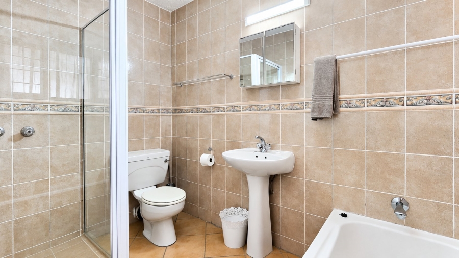 3 Bedroom Property for Sale in Willard Beach KwaZulu-Natal