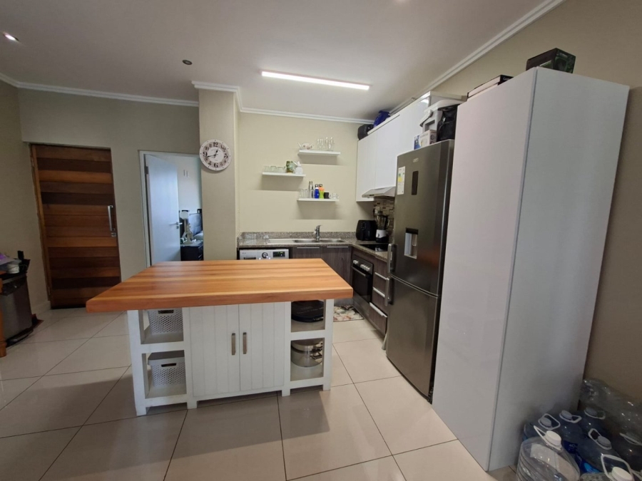 2 Bedroom Property for Sale in Umhlanga Ridge KwaZulu-Natal