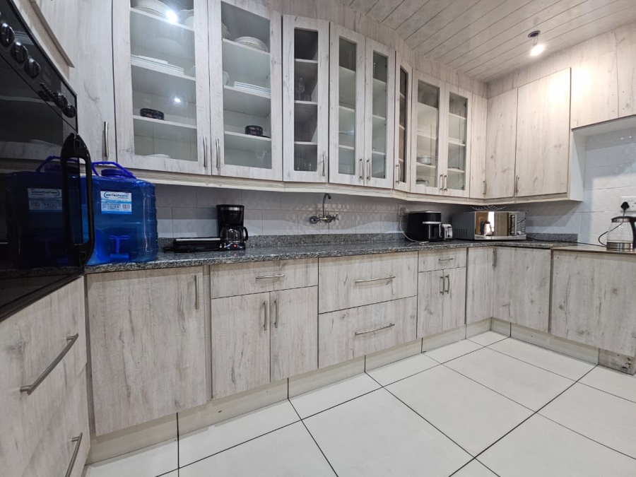 4 Bedroom Property for Sale in Amajuba Park KwaZulu-Natal