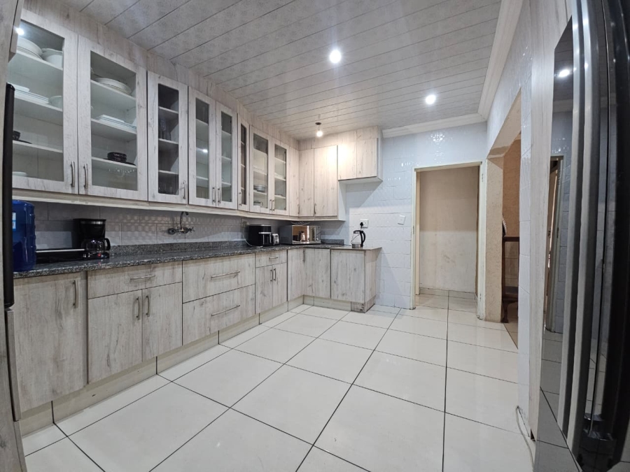 4 Bedroom Property for Sale in Amajuba Park KwaZulu-Natal