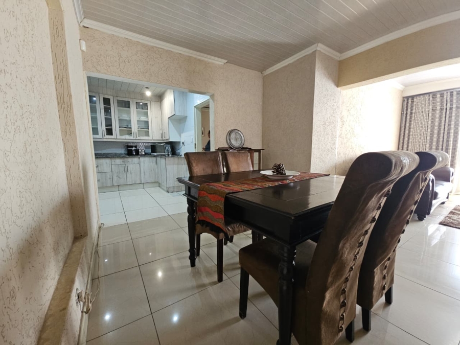 4 Bedroom Property for Sale in Amajuba Park KwaZulu-Natal