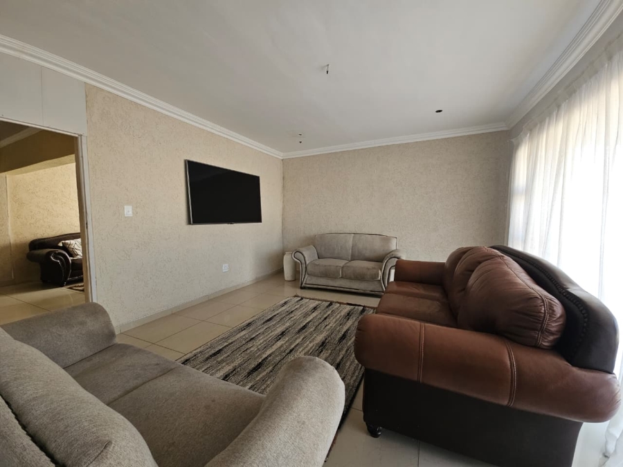 4 Bedroom Property for Sale in Amajuba Park KwaZulu-Natal