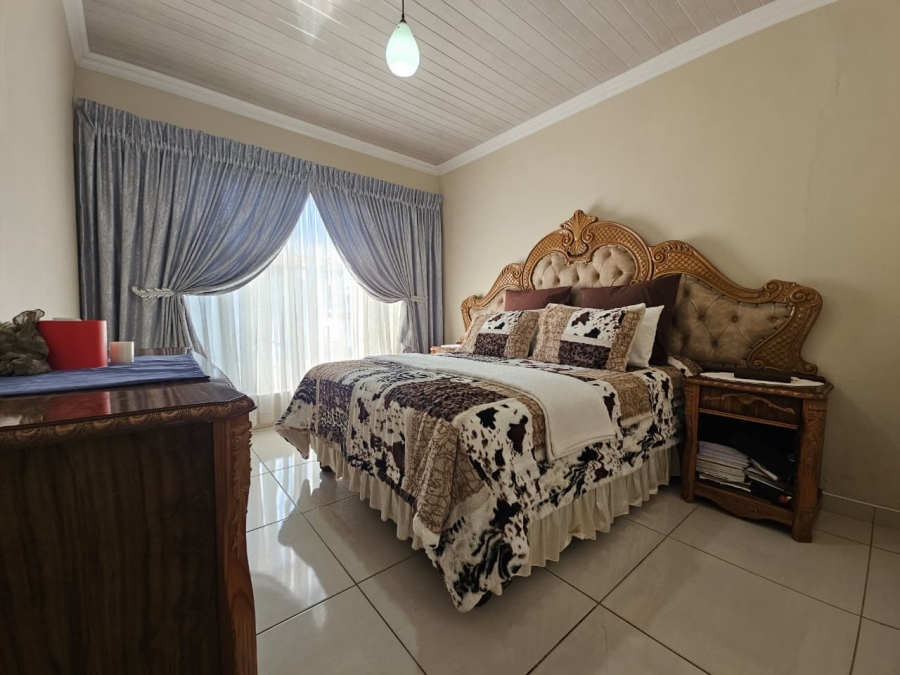 4 Bedroom Property for Sale in Amajuba Park KwaZulu-Natal