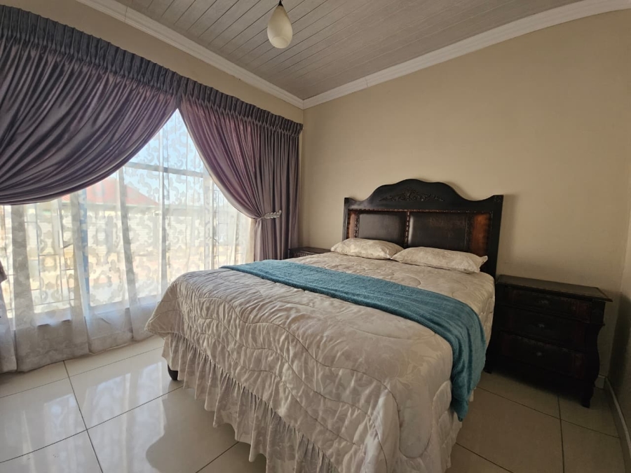 4 Bedroom Property for Sale in Amajuba Park KwaZulu-Natal