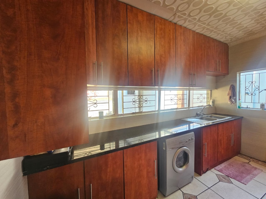 3 Bedroom Property for Sale in Pioneer Park KwaZulu-Natal