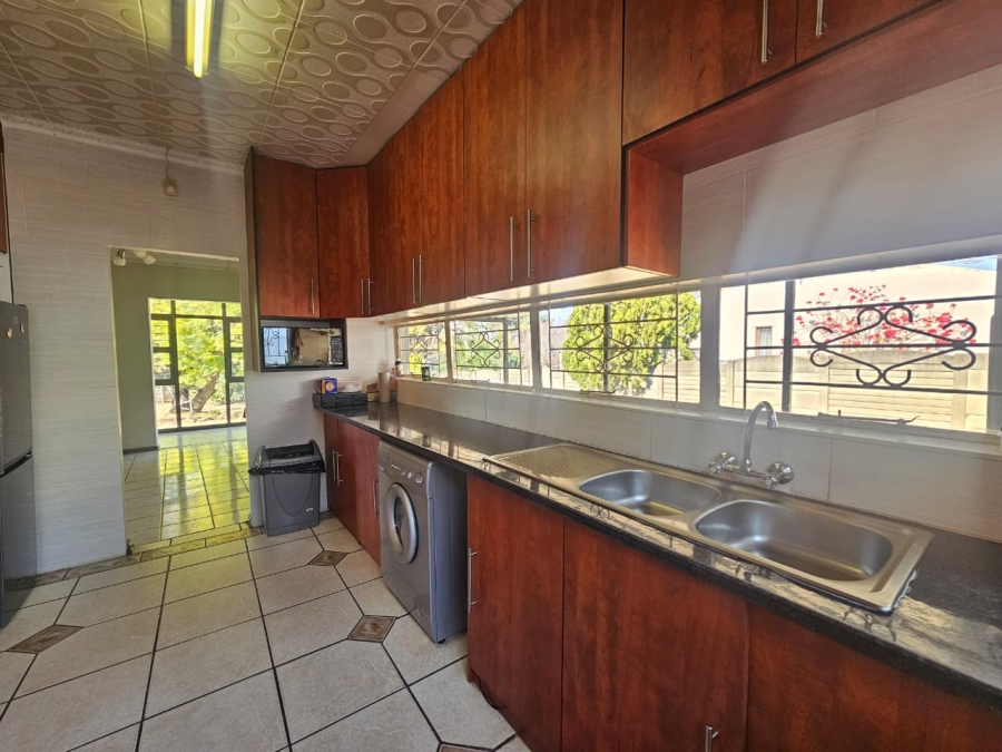3 Bedroom Property for Sale in Pioneer Park KwaZulu-Natal