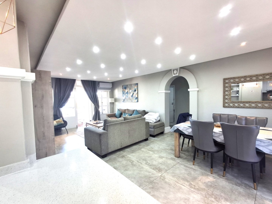 3 Bedroom Property for Sale in Port Edward KwaZulu-Natal