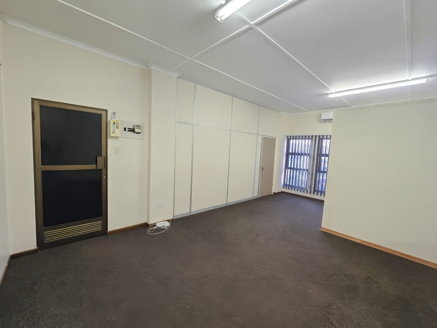 To Let Commercial Property for Rent in Stanger KwaZulu-Natal