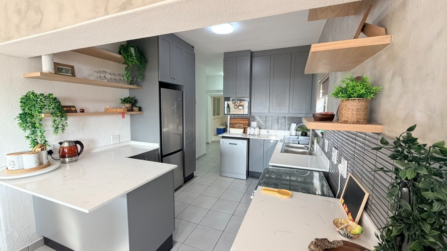 2 Bedroom Property for Sale in Shelly Beach KwaZulu-Natal