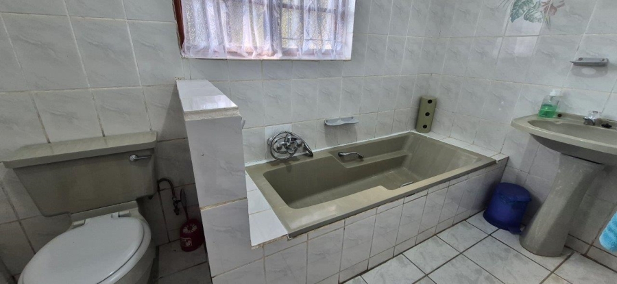 3 Bedroom Property for Sale in Pumula KwaZulu-Natal