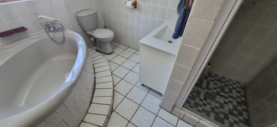 3 Bedroom Property for Sale in Pumula KwaZulu-Natal