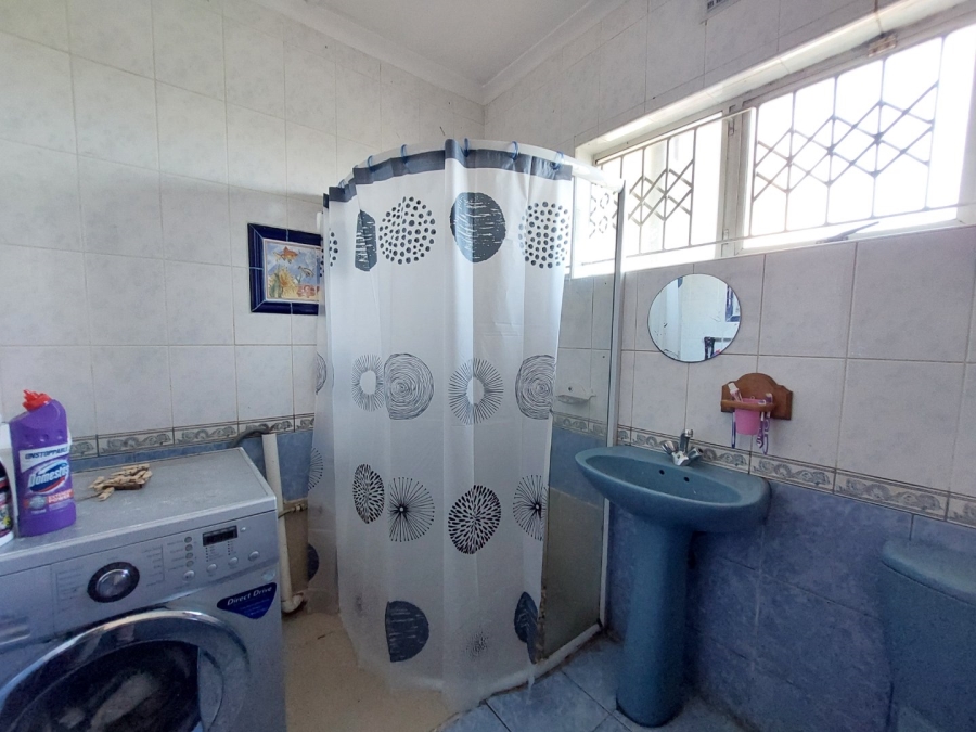  Bedroom Property for Sale in Larkfield KwaZulu-Natal