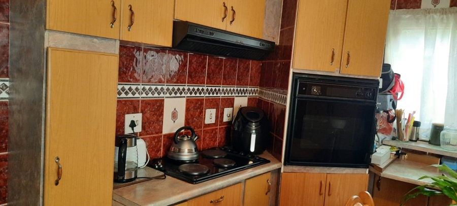 4 Bedroom Property for Sale in Bonela KwaZulu-Natal