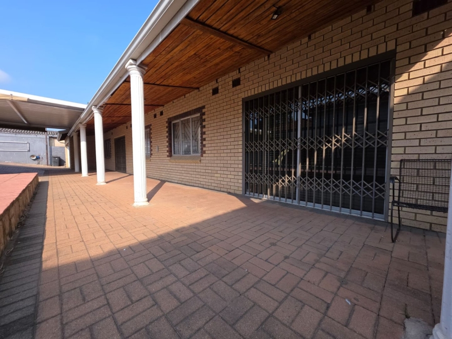 4 Bedroom Property for Sale in Malvern KwaZulu-Natal