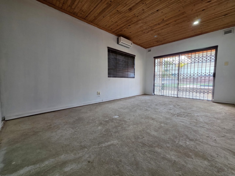 4 Bedroom Property for Sale in Malvern KwaZulu-Natal