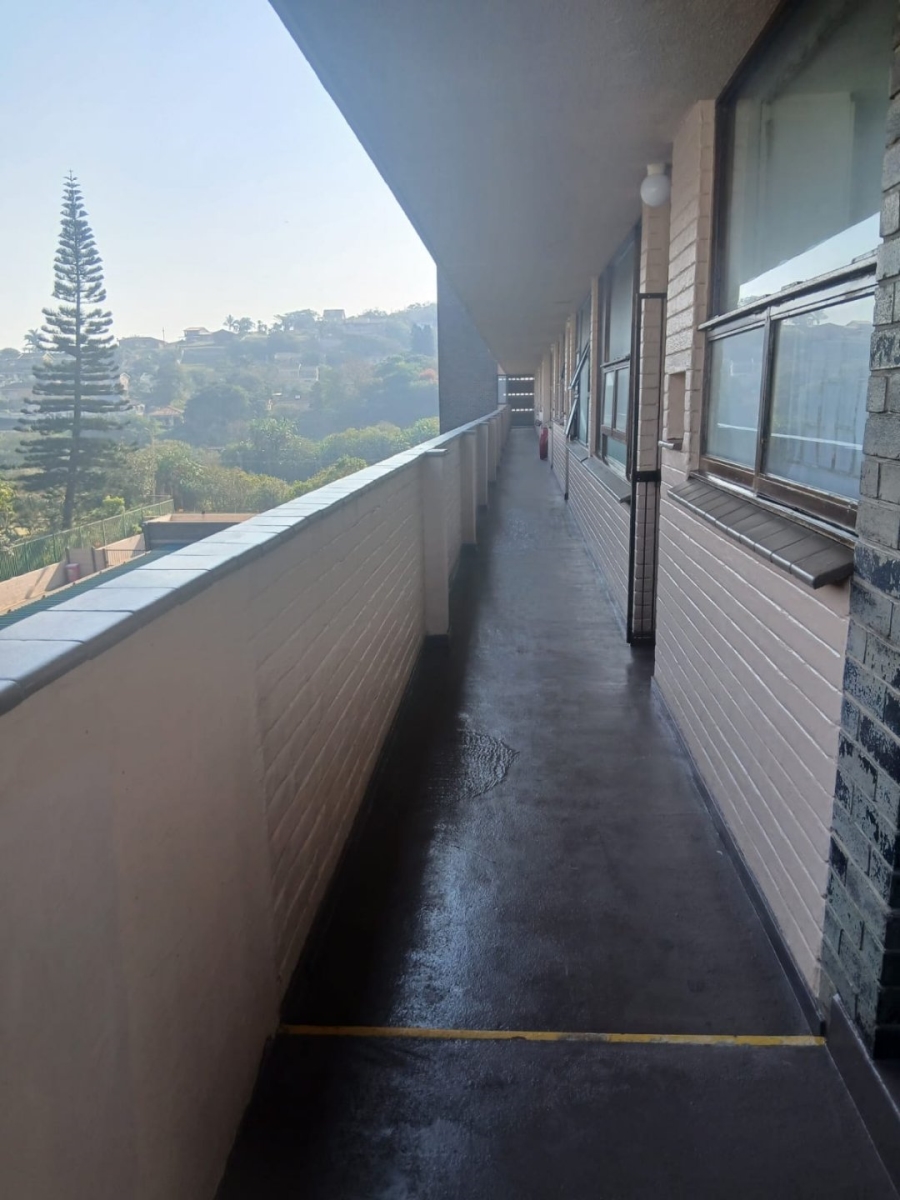 To Let 2 Bedroom Property for Rent in Doonside KwaZulu-Natal