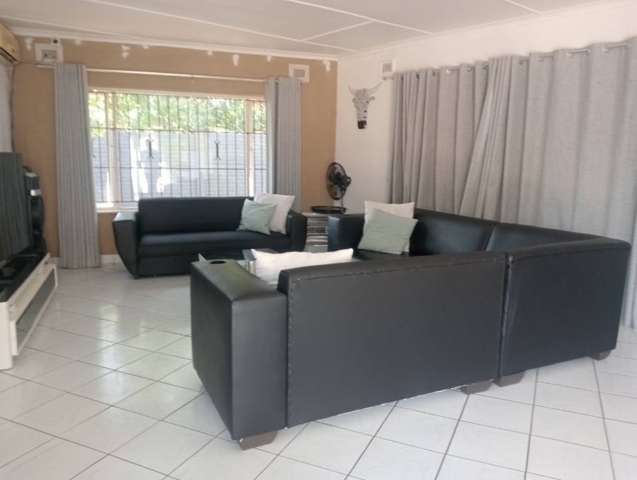 To Let 4 Bedroom Property for Rent in Westville KwaZulu-Natal