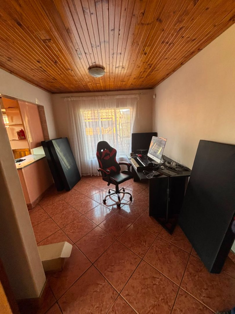 5 Bedroom Property for Sale in Van Riebeeck Park KwaZulu-Natal