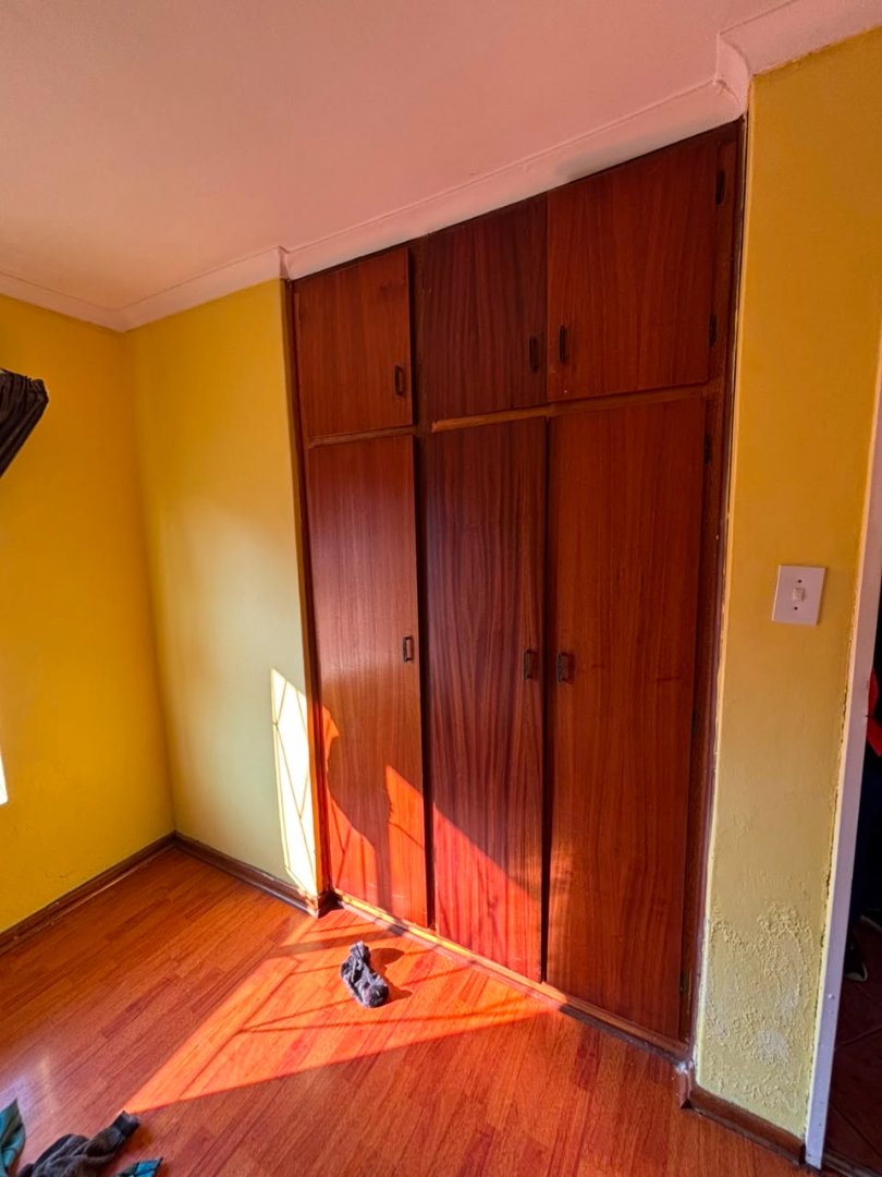 5 Bedroom Property for Sale in Van Riebeeck Park KwaZulu-Natal