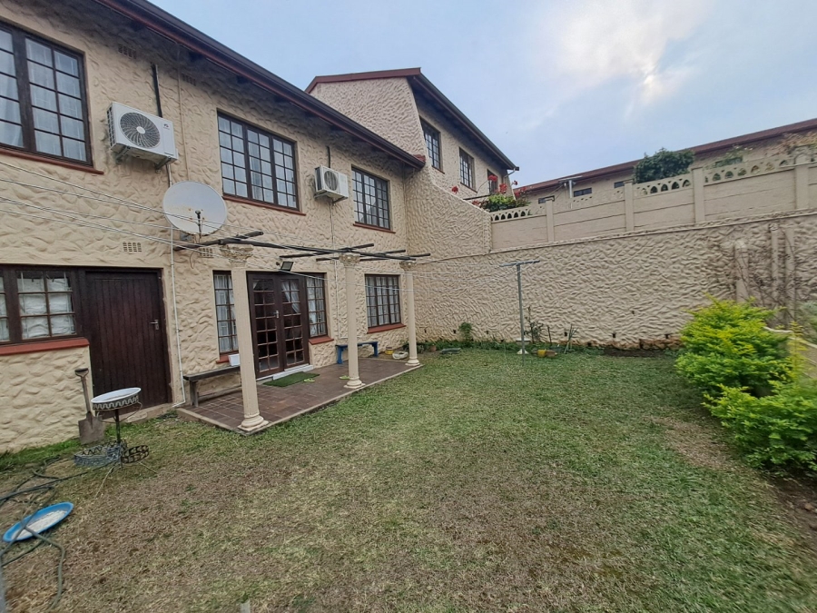 4 Bedroom Property for Sale in Tongaat KwaZulu-Natal