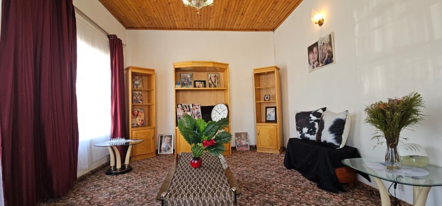 3 Bedroom Property for Sale in Lennoxton KwaZulu-Natal