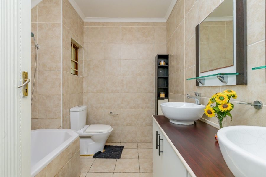 3 Bedroom Property for Sale in Chiltern Hills KwaZulu-Natal