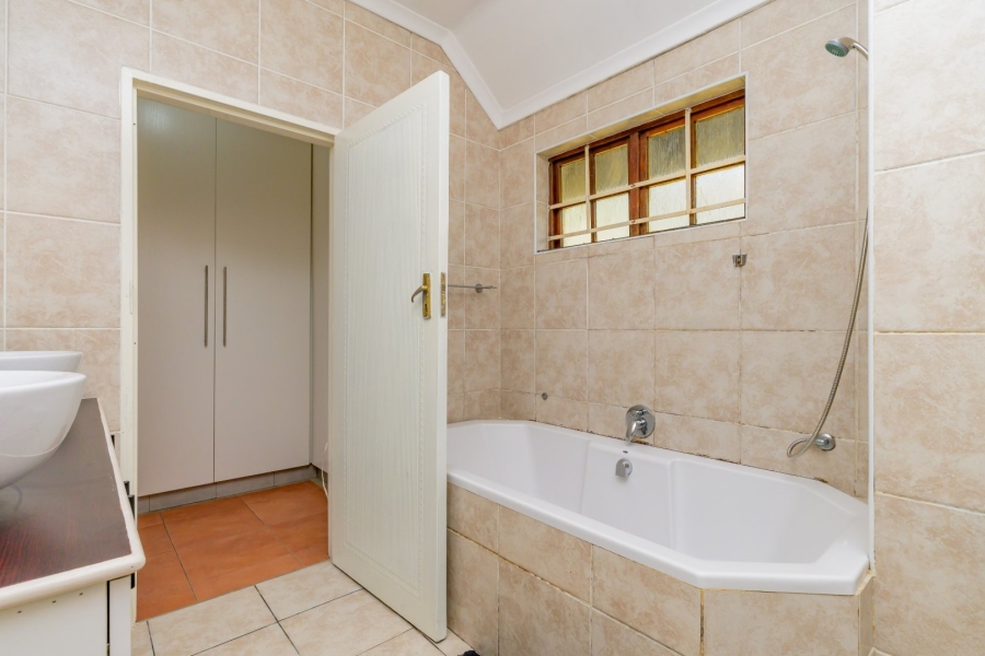 3 Bedroom Property for Sale in Chiltern Hills KwaZulu-Natal