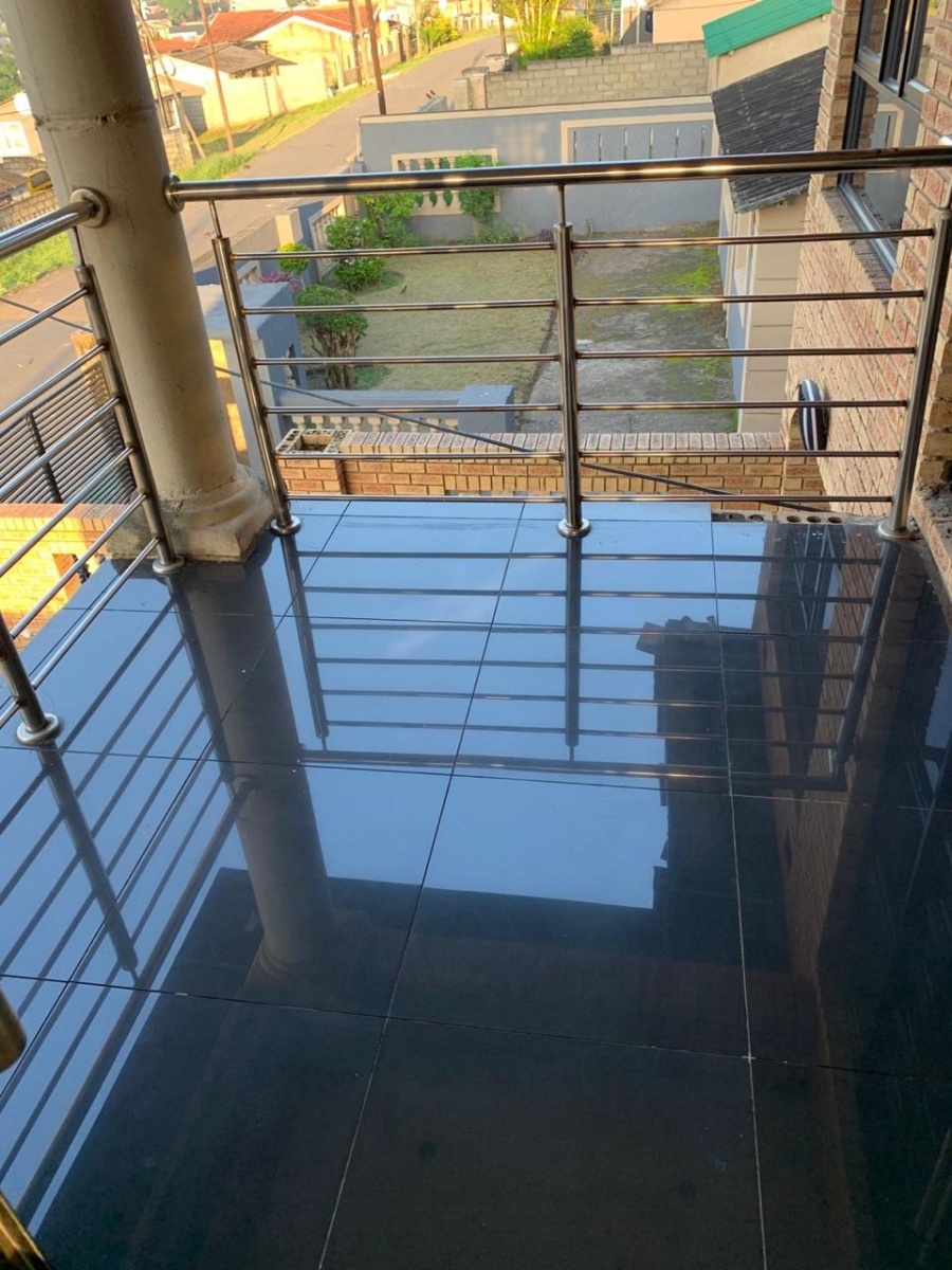 4 Bedroom Property for Sale in Kwamashu KwaZulu-Natal