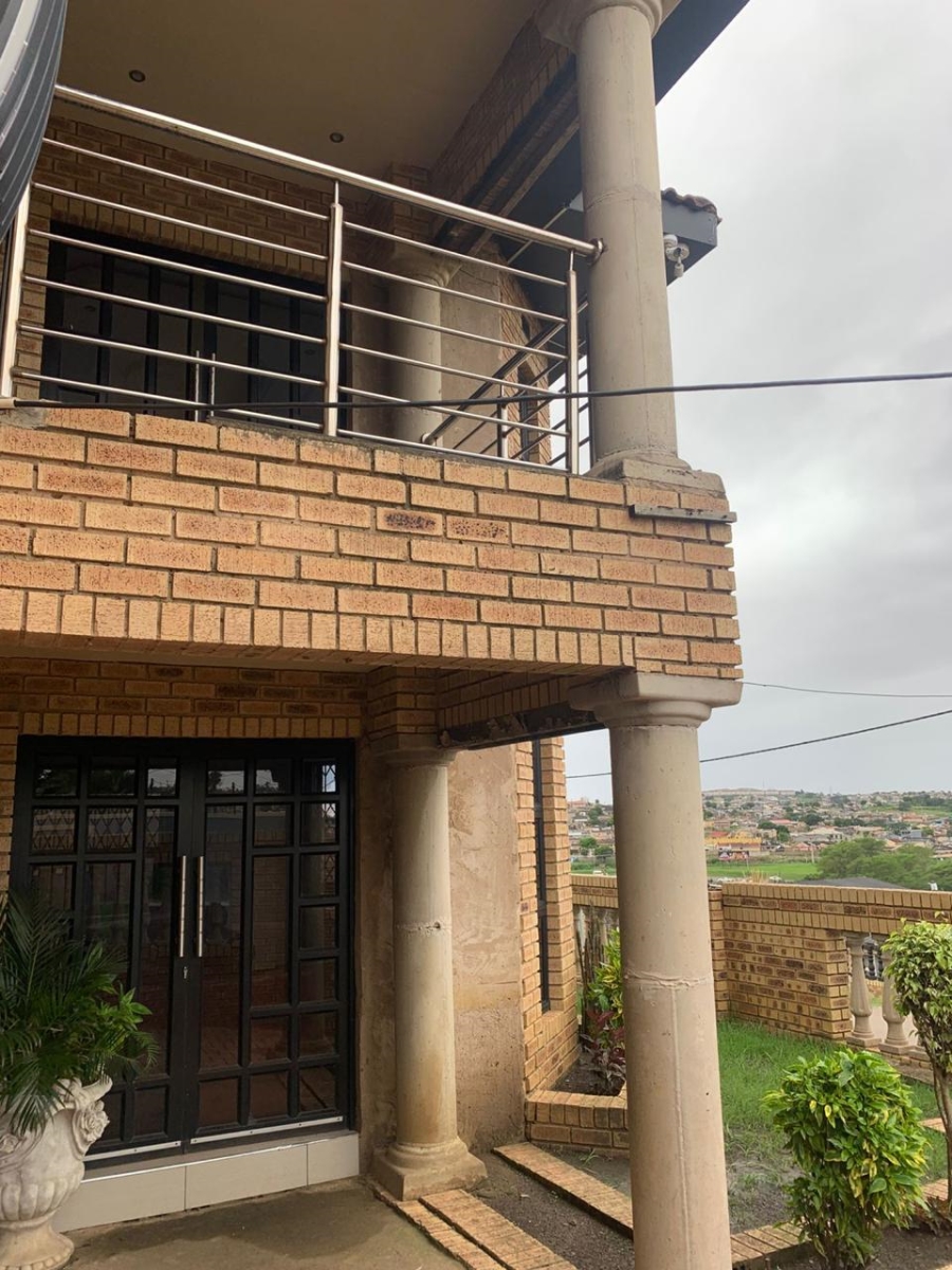 4 Bedroom Property for Sale in Kwamashu KwaZulu-Natal