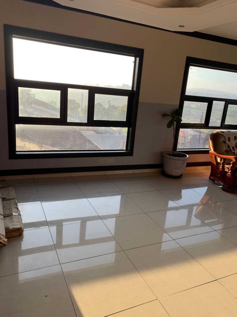 4 Bedroom Property for Sale in Kwamashu KwaZulu-Natal