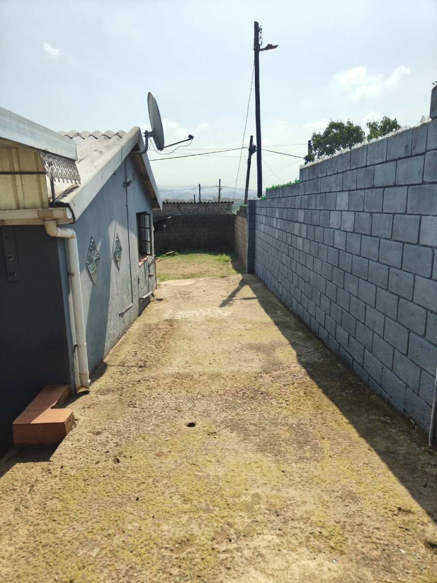 2 Bedroom Property for Sale in Emlanjeni KwaZulu-Natal