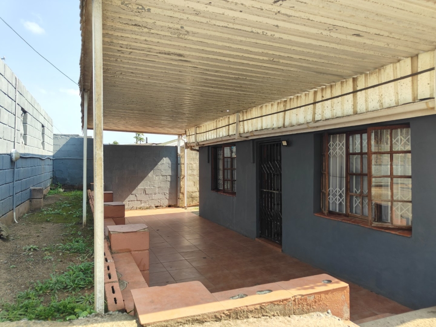 2 Bedroom Property for Sale in Emlanjeni KwaZulu-Natal