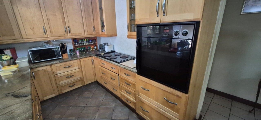 4 Bedroom Property for Sale in Sea Park KwaZulu-Natal