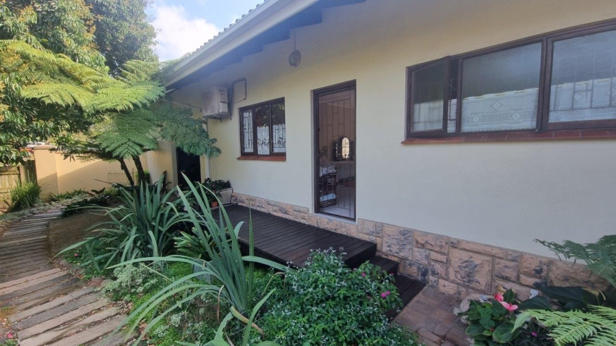 4 Bedroom Property for Sale in Sea Park KwaZulu-Natal