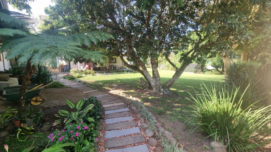 4 Bedroom Property for Sale in Sea Park KwaZulu-Natal