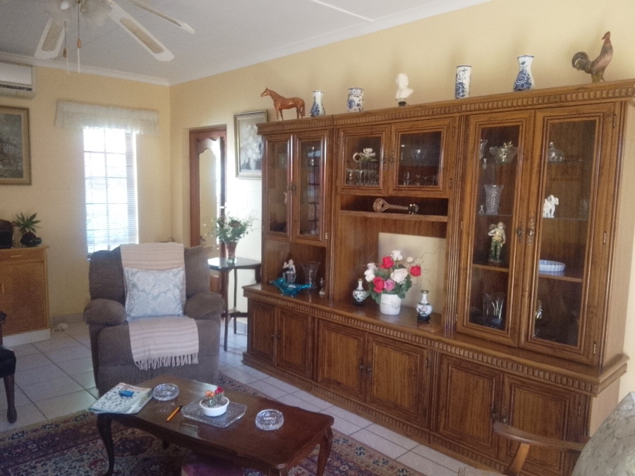 3 Bedroom Property for Sale in Uvongo KwaZulu-Natal