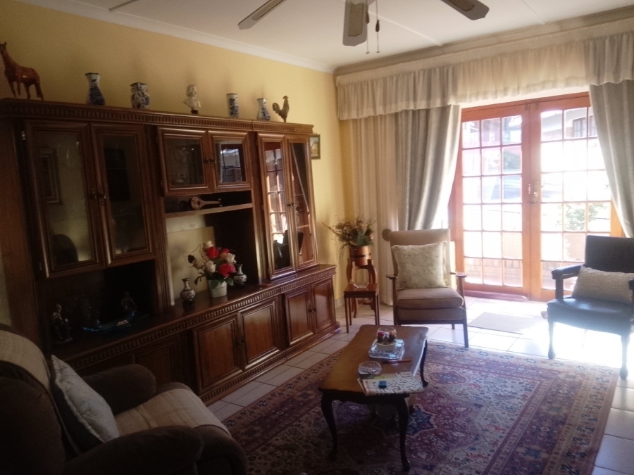 3 Bedroom Property for Sale in Uvongo KwaZulu-Natal
