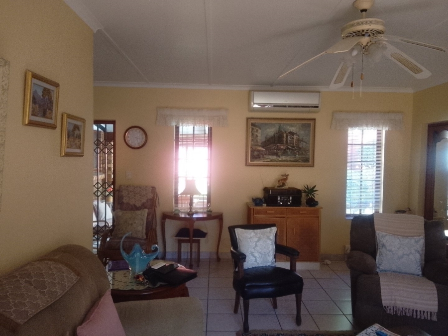 3 Bedroom Property for Sale in Uvongo KwaZulu-Natal