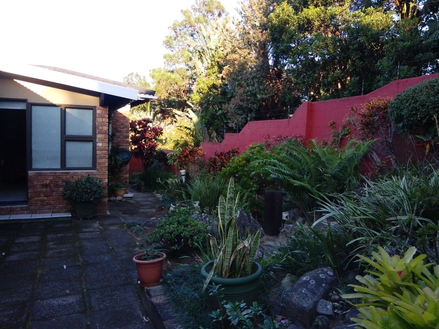 3 Bedroom Property for Sale in Uvongo KwaZulu-Natal